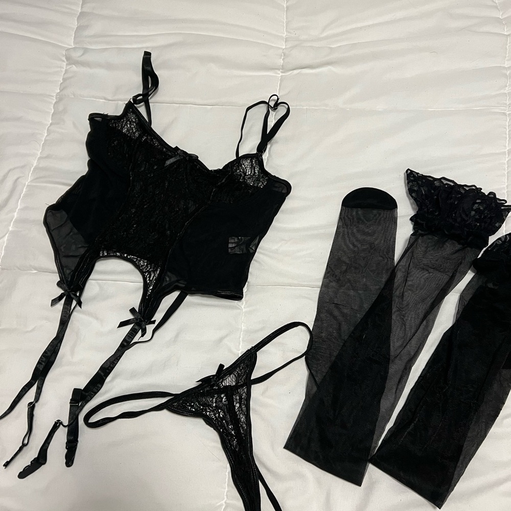 Lingerie set